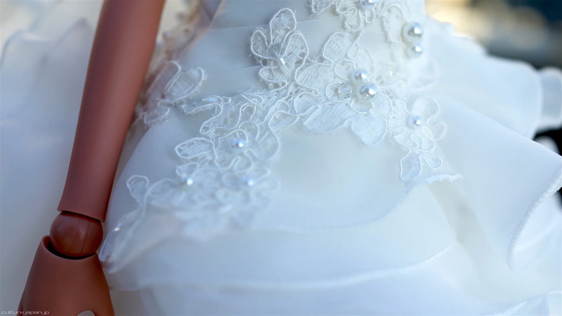 Bridal Gown 2016 (White Rose) - Image 4