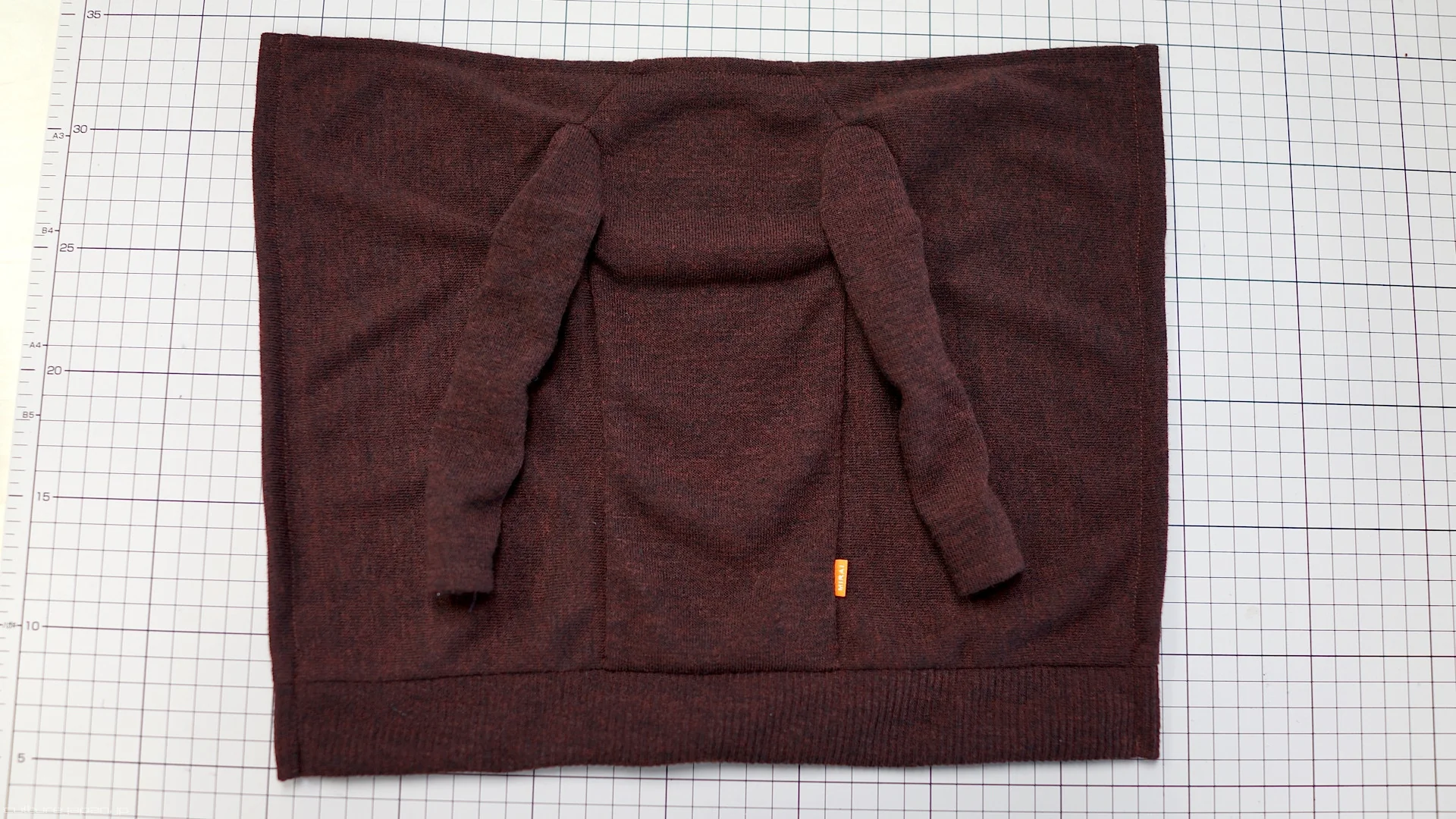 Cardigan Dark Brown - Image 10