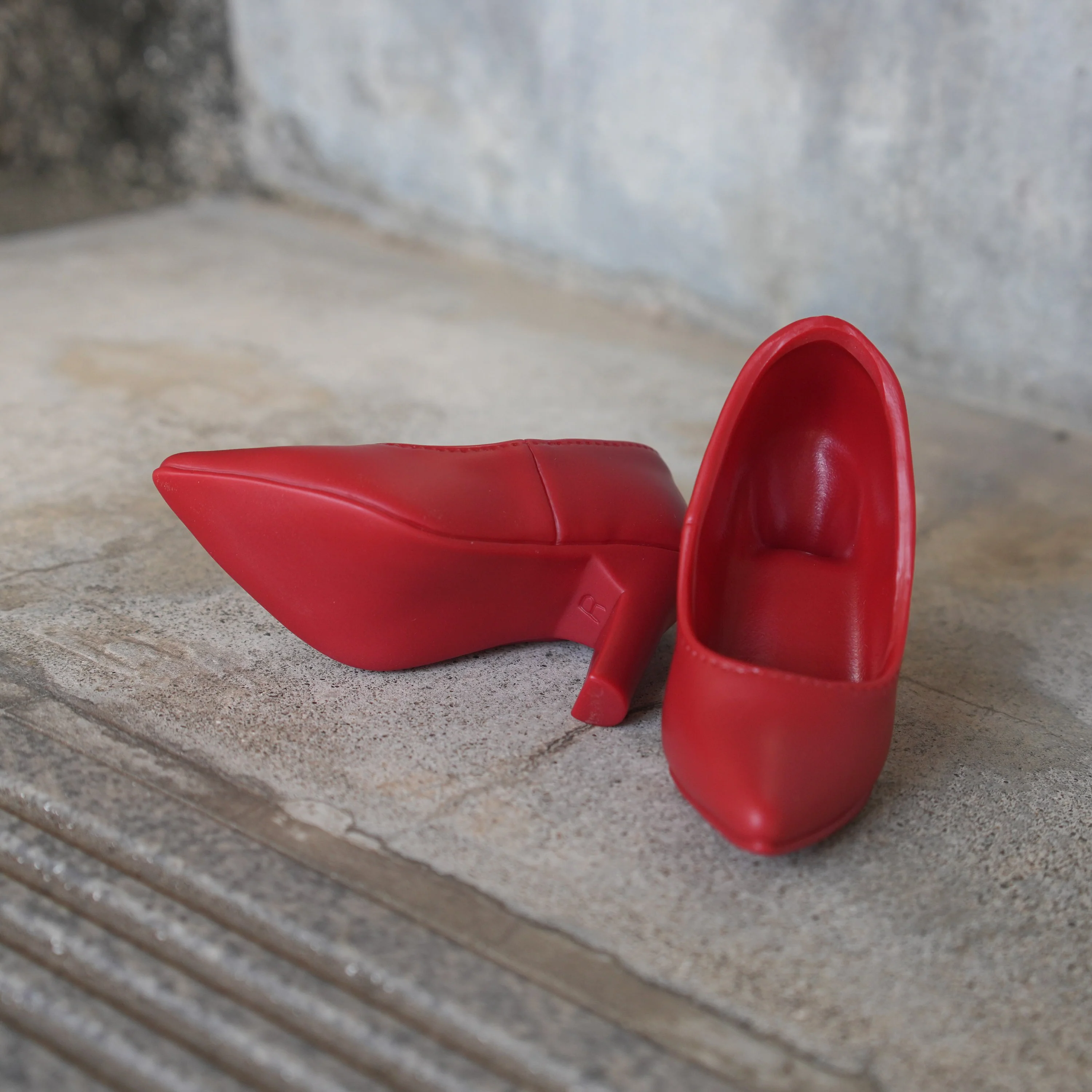 Red Pumps - Image 4