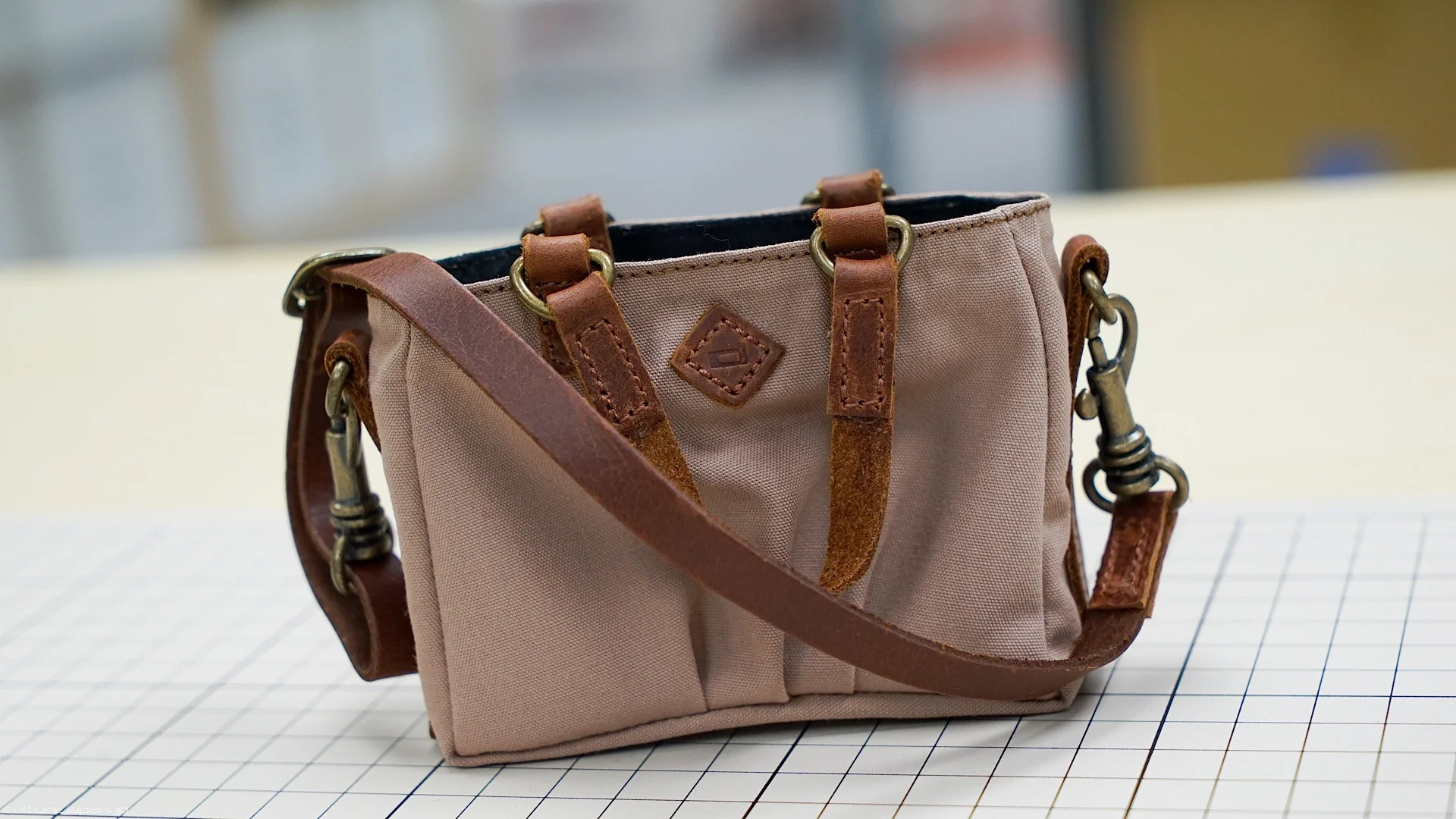 Satchel Bag (beige) - Image 10