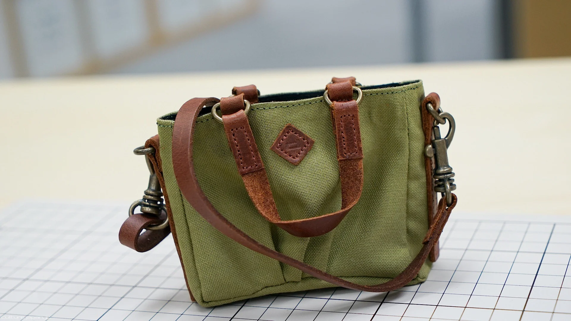 Satchel Bag (beige) - Image 17