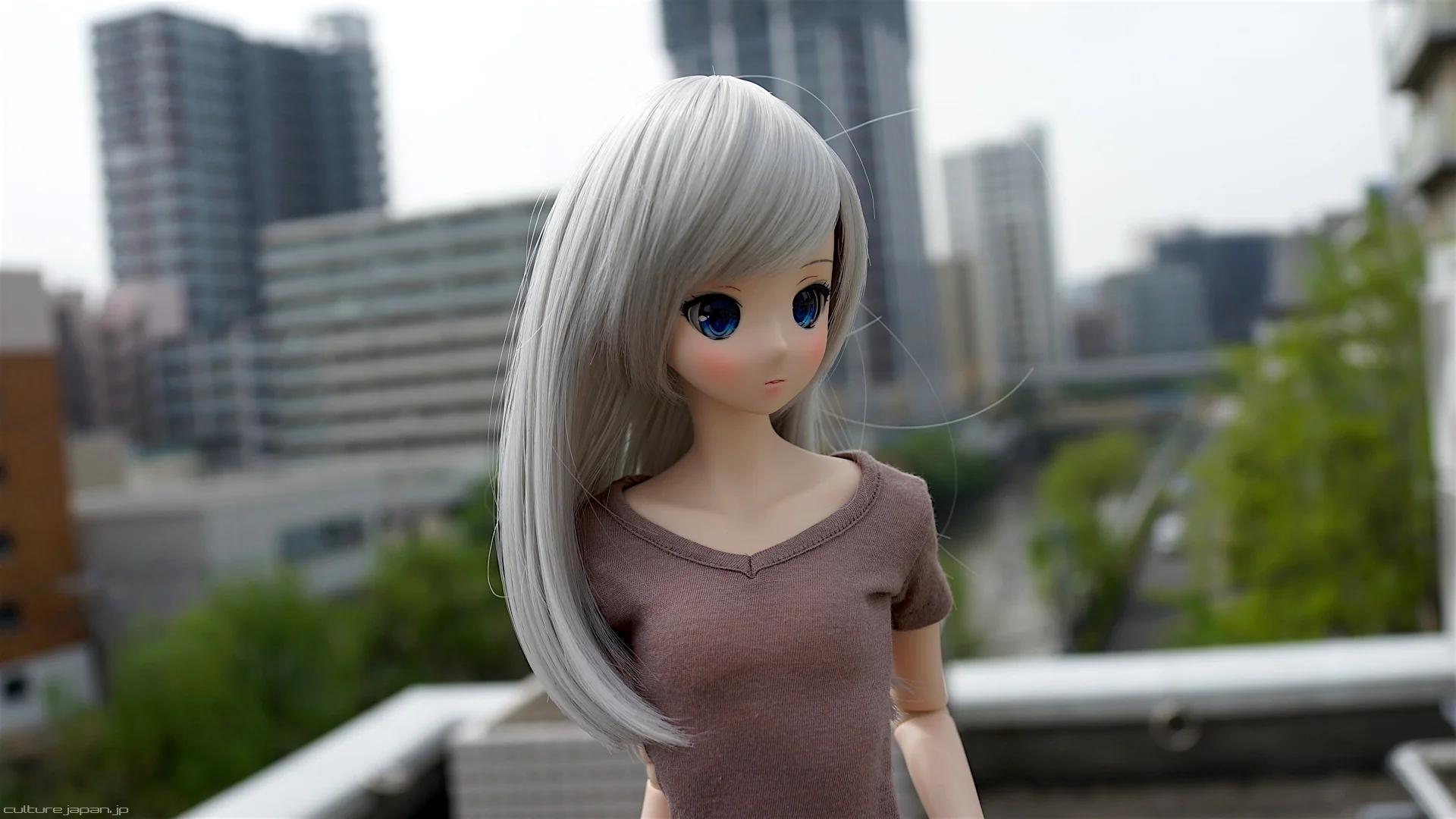 Medium Straight Silver - Image 7