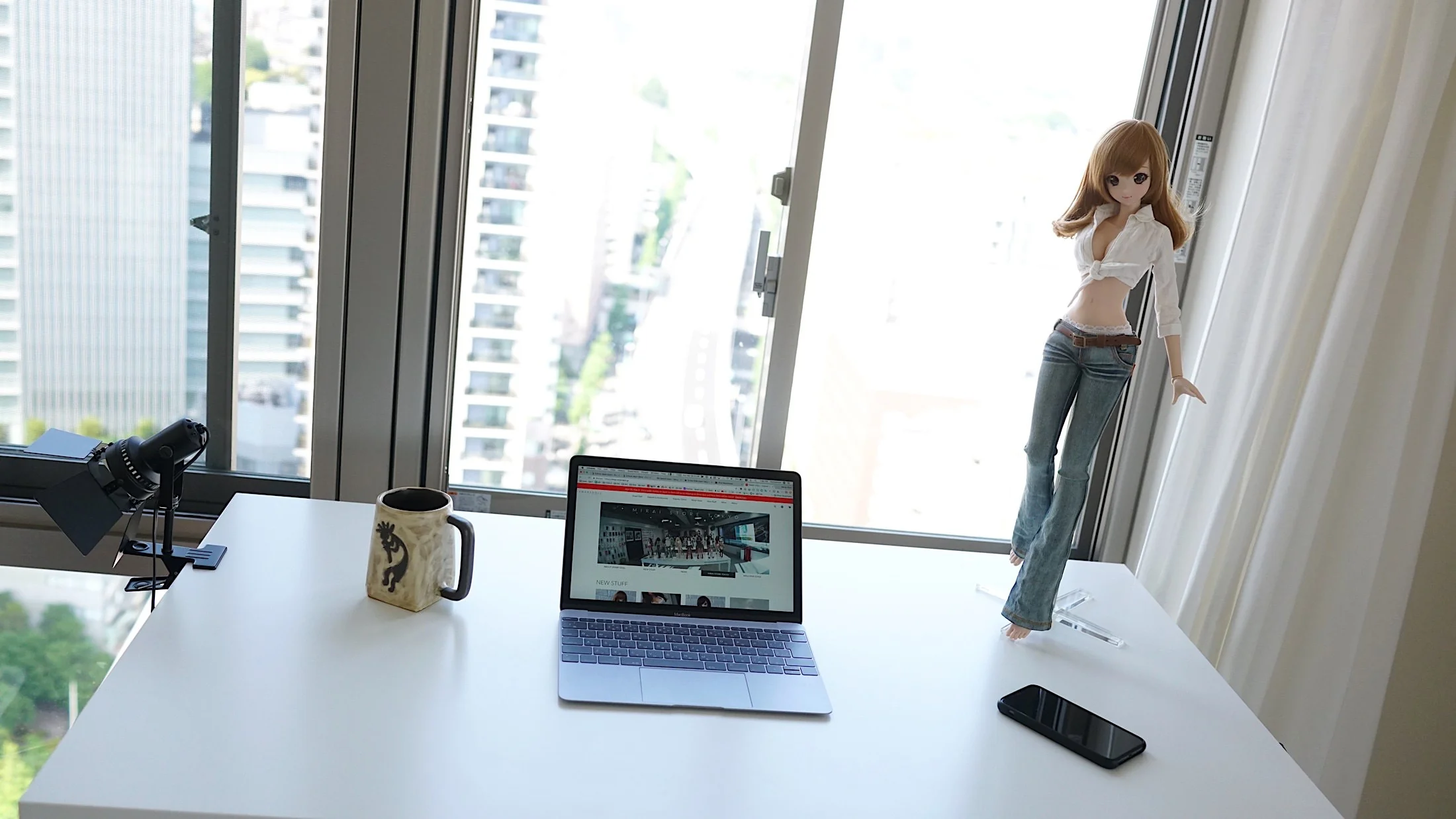 Air Stand (Acrylic) - Image 8