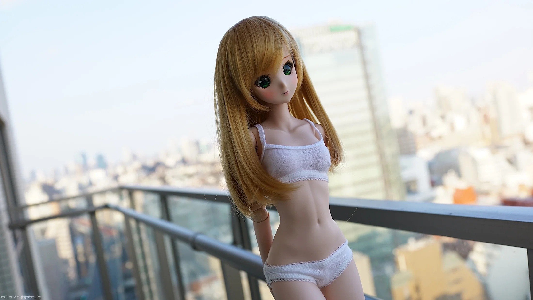 Smart Doll - Julia - Image 9