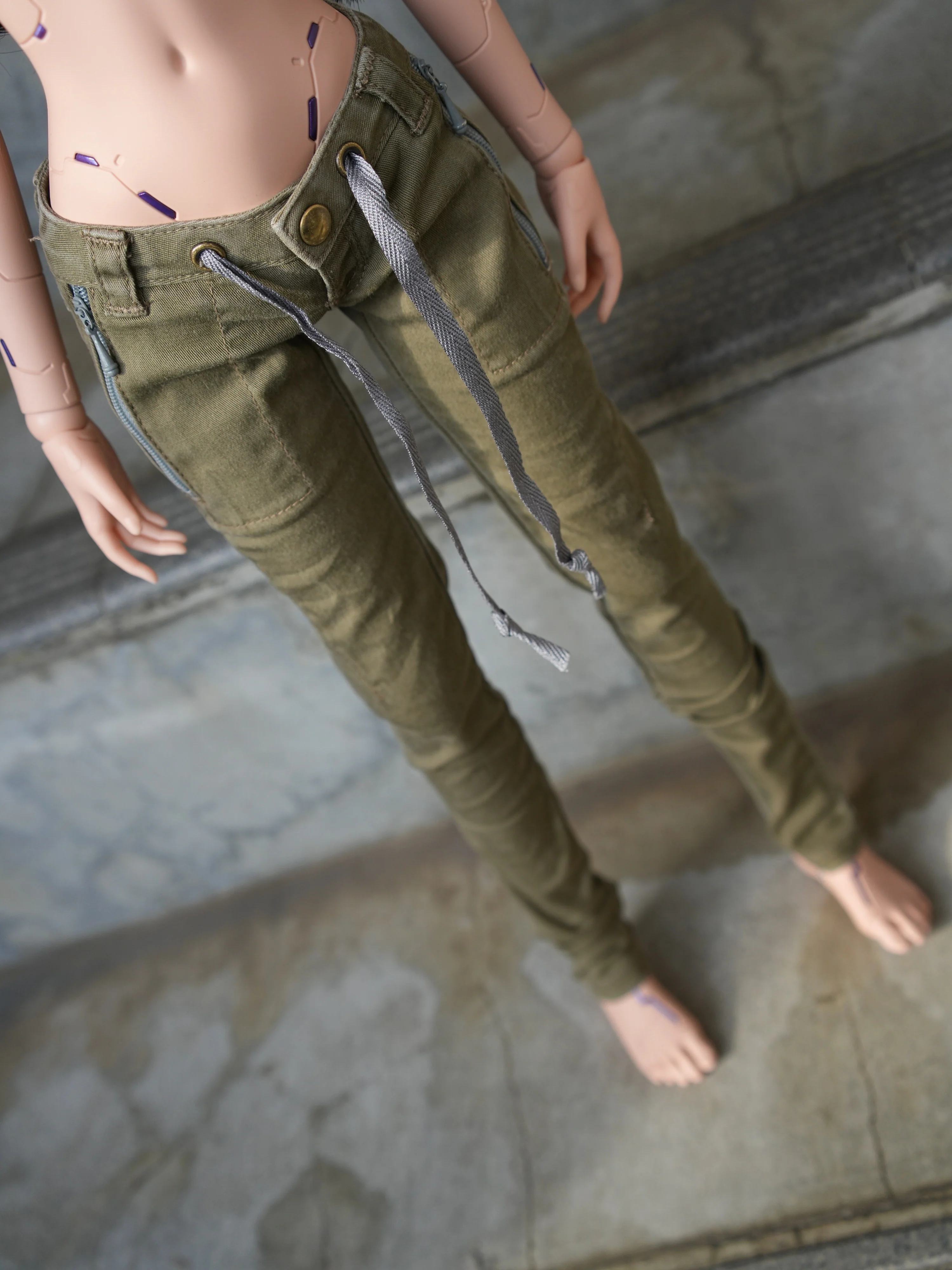 Drawstring Cargo Pants - Image 19
